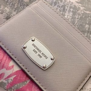 Authentic Micheal Kors Cardholder